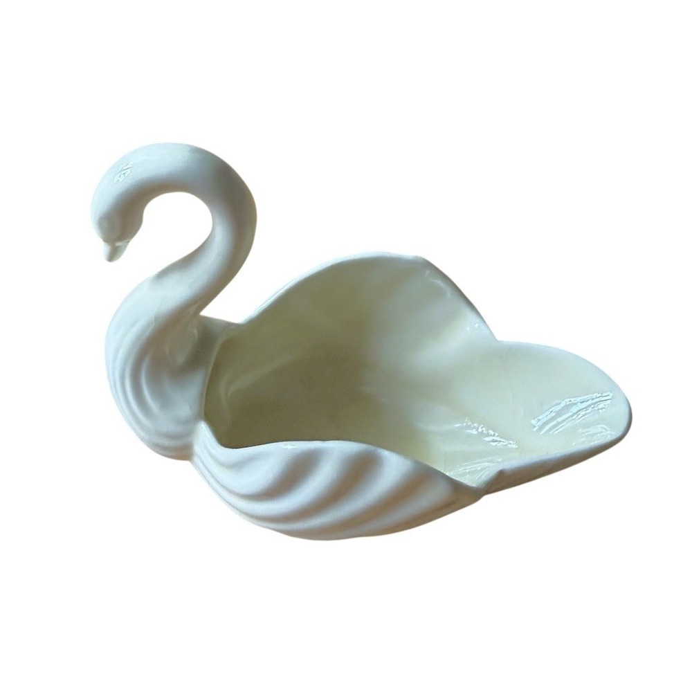 Unbranded Swan Trinket Dish Ring Holder Ivory Porcelain Vintage Classic pottery